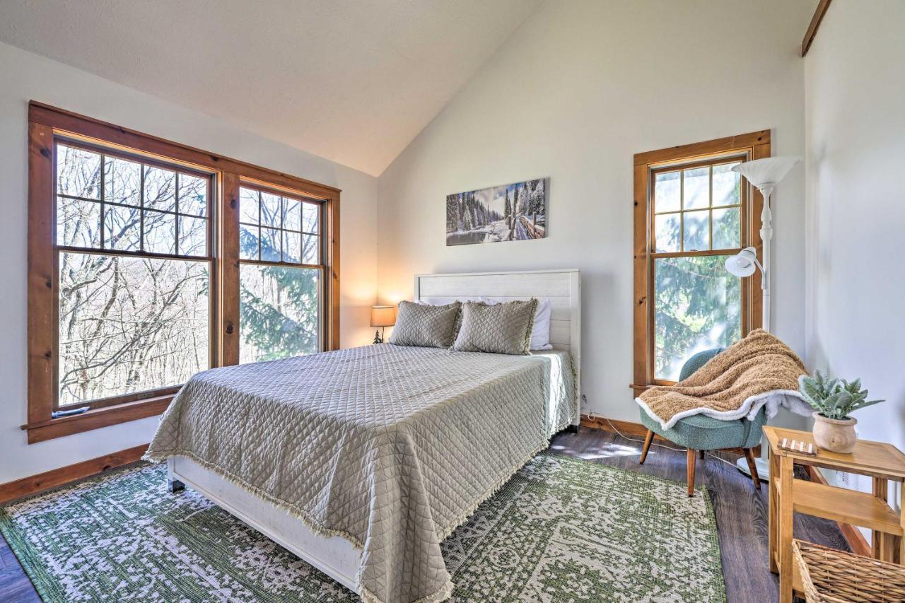 Pocono Retreat, 1 Mi To State Park And Ski Access! Tannersville Bagian luar foto