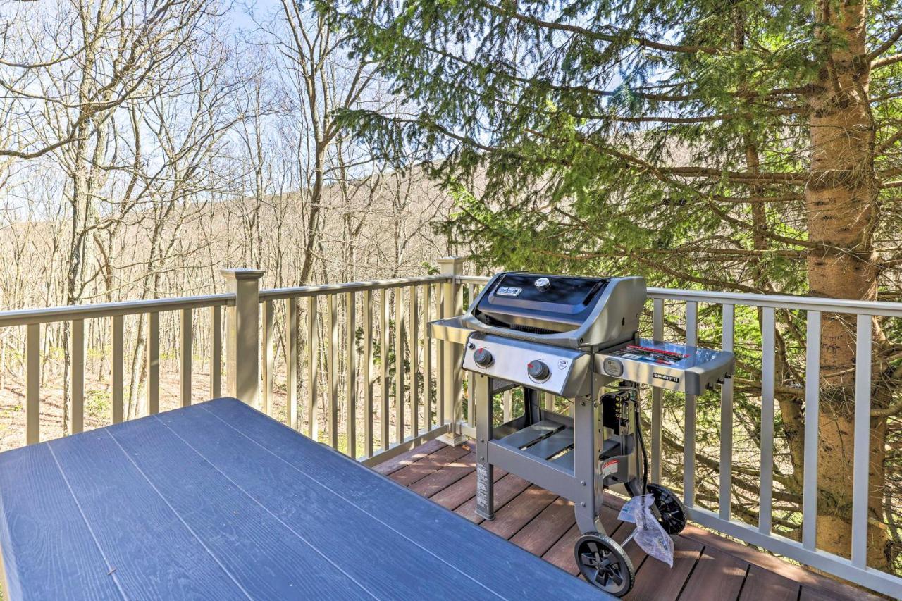 Pocono Retreat, 1 Mi To State Park And Ski Access! Tannersville Bagian luar foto