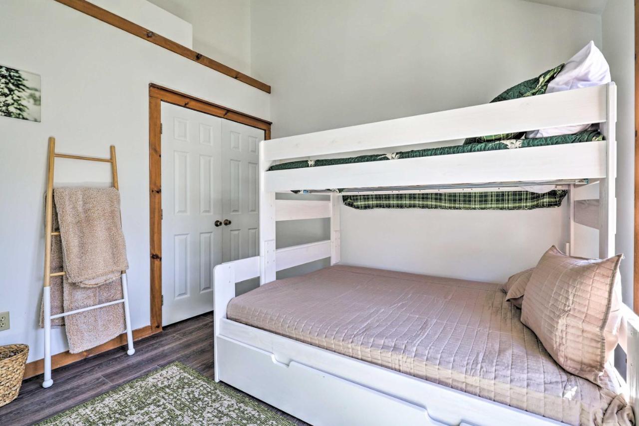 Pocono Retreat, 1 Mi To State Park And Ski Access! Tannersville Bagian luar foto
